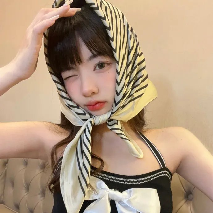 烈火少女背景图