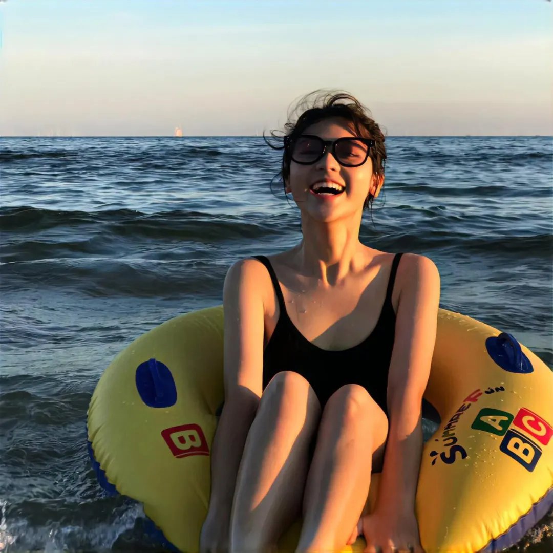 鲁蛇大翻身海报